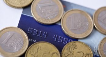 クレジットカードとは？初心者向け、簡単なクレジットカード、デビットカード、プリペイドカード、キャッシュカードの情報
